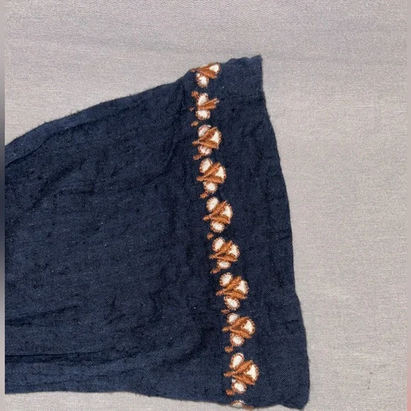 Free people bell sleeve crop top size XS embroidered paisley pattern navy blue - Picture 8 of 8